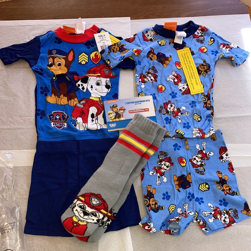 Nickelodeon Paw Patrol 4 Piece Pajama Set +Socks